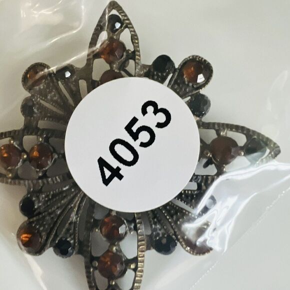 Vintage Victorian Style Filigree Brooch Silver Black Amber Tone Rhinestones 4053 - Picture 9 of 9